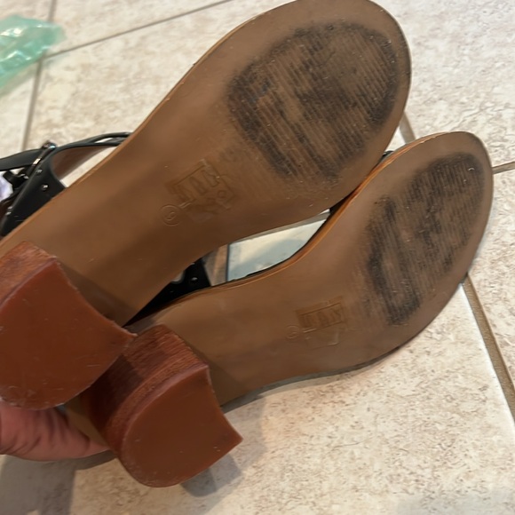 🔥🔥FIRE SALE 🔥🔥BOHME Black studded EUC Sandals - Picture 7 of 9